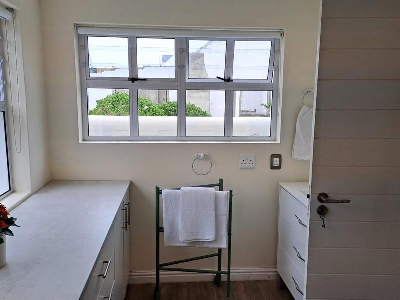 To Let 1 Bedroom Property for Rent in Hermanus Western Cape